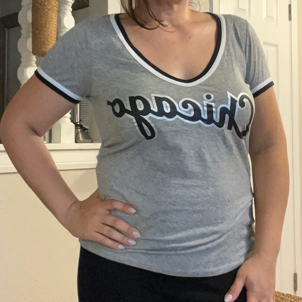 VICTORIAS SECRET PINK Chicago White Sox top Sz L